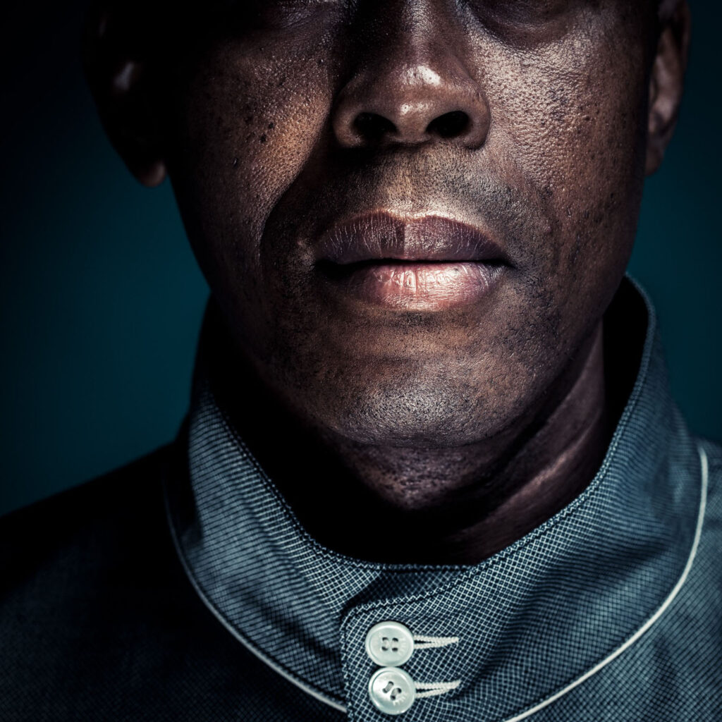 Rencontre photographique avec Cano. Chanteur de Guinée Équatoriale