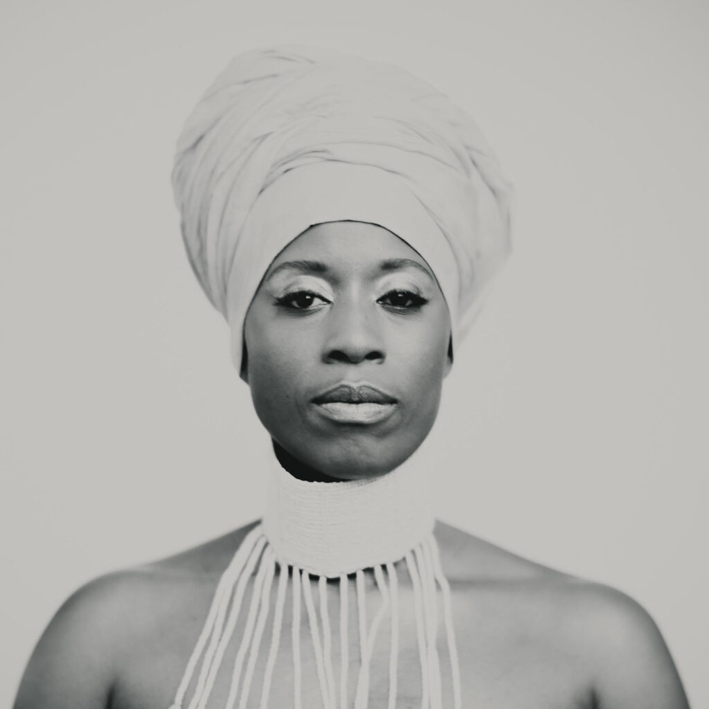 Rencontre photographique avec Fafa Ruffino. Chanteuse du Bénin.