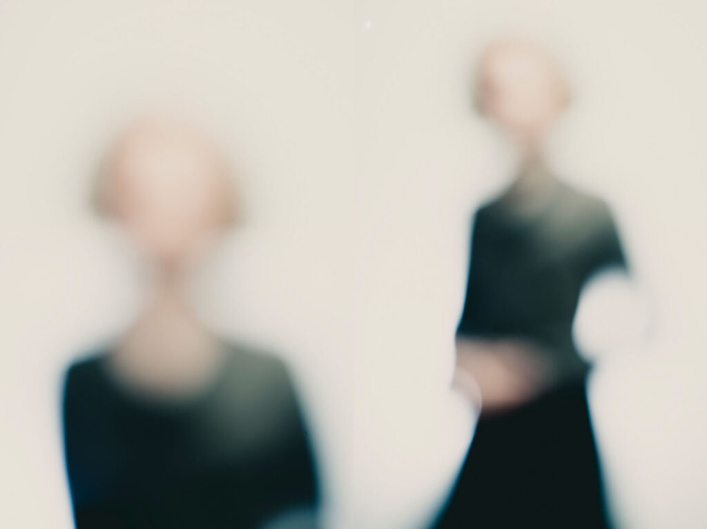 Rencontre photographique sur l'effacement du visage. Dynamique et postures des corps